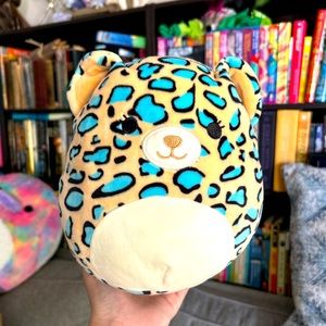 Liv the teal leopard squishmallow NWOT 8in